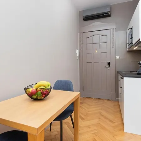 Appartement Rivoli Near The & Pier By Renters