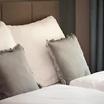Rivoli Near The & Pier By Renters شقة سوبوت