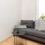 Rivoli Near The & Pier By Renters شقة سوبوت