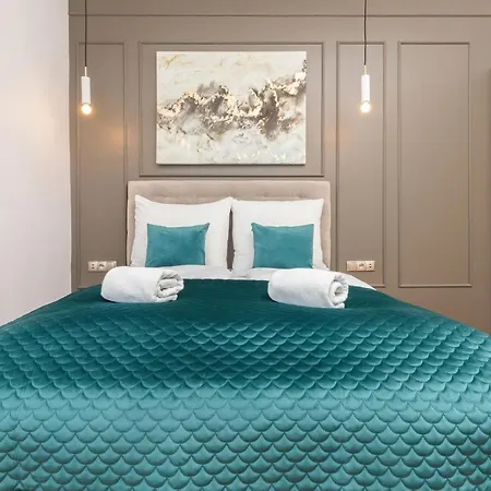 Rivoli Near The & Pier By Renters *